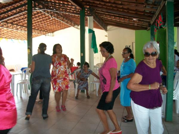 Servidores aposentados são homenageados pelo SINTE-PI.(Imagem:FlorianoNews)