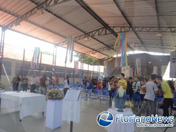 Festival do Senhor em Floriano faz chamado para Deixar-se Conduzir pelo Espírito Santo. (Imagem:FlorianoNews)
