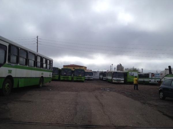Ônibus não saíram das garagens em Teresina.(Imagem:Gil Oliveira/G1)