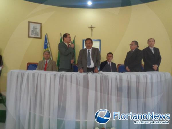 Vereador Carlos Antônio toma posse como presidente da Câmara de Floriano.(Imagem:FlorianoNews)