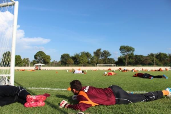 River-PI tem ataque de marimbondos em treino.(Imagem:Abdias Bideh)