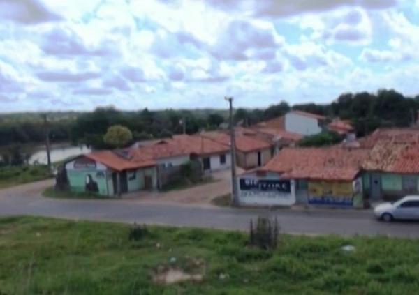 Ibama reivindica posse de terreno em Floriano e mais de 90 famílias podem ser despejadas.(Imagem:TV Alvorada)