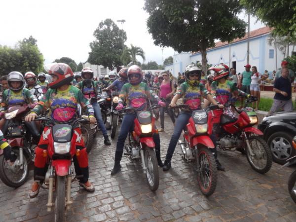 Mulheres participaram da 7ª edição do Rally do Batom de São João dos Patos.(Imagem:FlorianoNews)