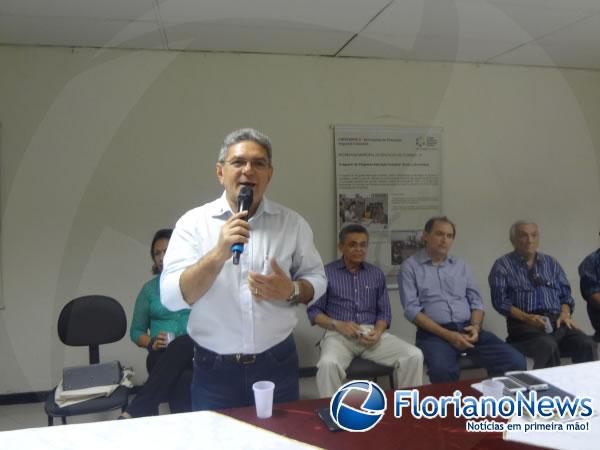 Floriano sedia VIII Seminário Regional de Formação de Gestores e Educadores O município de Floriano.(Imagem:FlorianoNews)