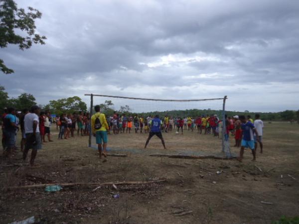 Tarde esportiva é realizada na comunidade Cabaceiros.(Imagem:FlorianoNews)
