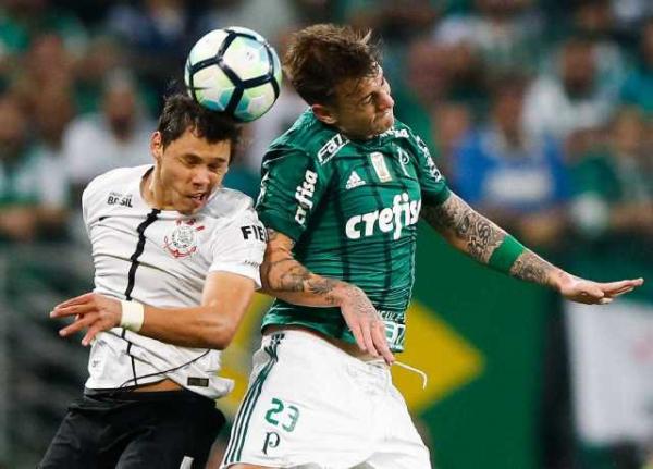 Na briga pelo título, Corinthians e Palmeiras se enfrentam no Itaquerão.(Imagem:Getty Images)