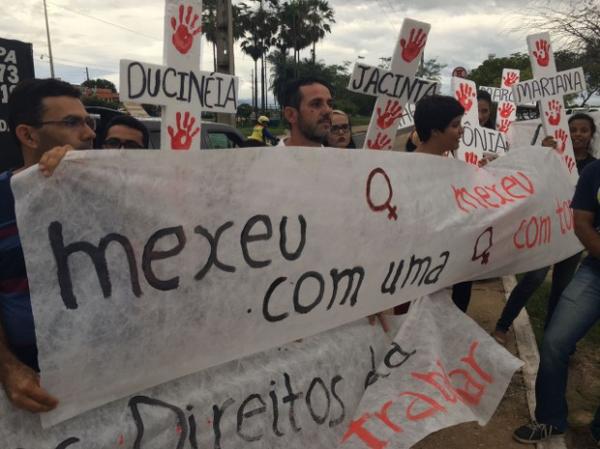 Motoristas do aplicativo realizaram manifestação em Teresina.(Imagem:Vinicios Vainner/TV Clube)