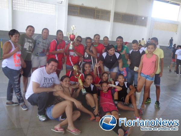 Sociedade Atlética Florianense é campeã do Torneio Cidade Futsal Feminino em Floriano.(Imagem:FlorianoNews)