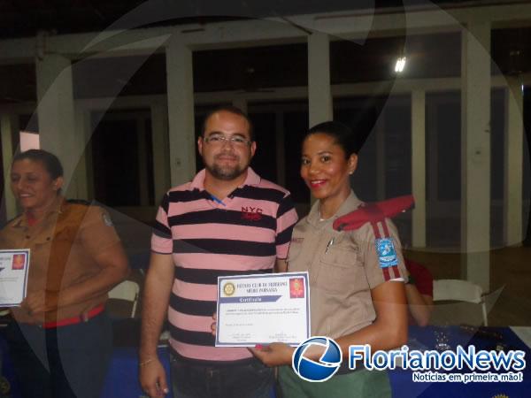 Rotary Club de Floriano Médio Paranaíba presta homenagem no Dia do Soldado.(Imagem:FlorianoNews)