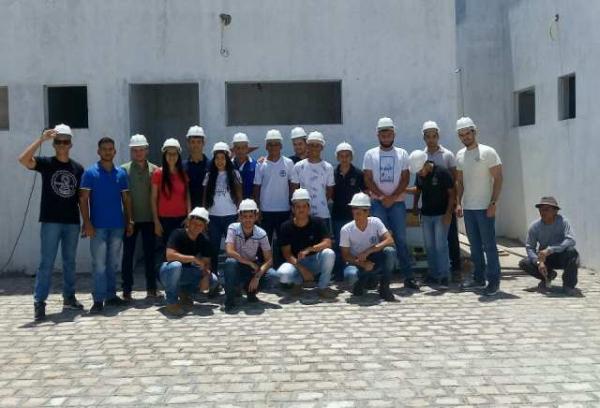 Alunos do curso de Engenharia Civil da FAESF realizam visita técnica a construções de Floriano.(Imagem:FAESF)