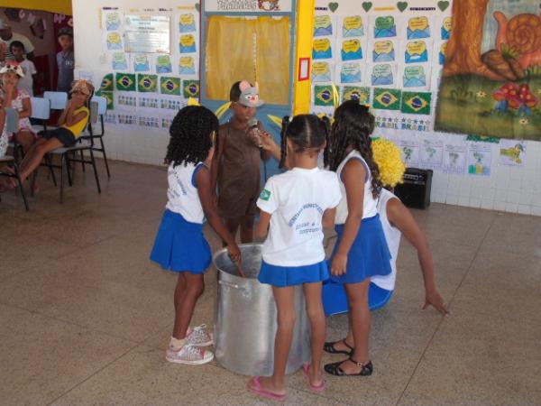 Escola Municipal apresenta resultados do Projeto Quem Lê Sabe Mais.(Imagem:FlorianoNews)