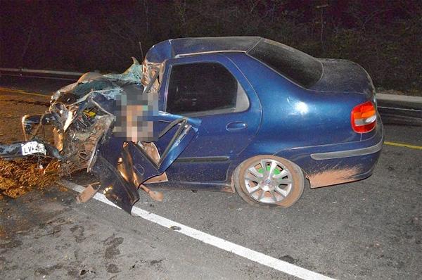 Acidente envolvendo carro, caminhão e animal, tira a vida de jovem em Buriti dos Lopes.(Imagem:Portal Boca do Povo)