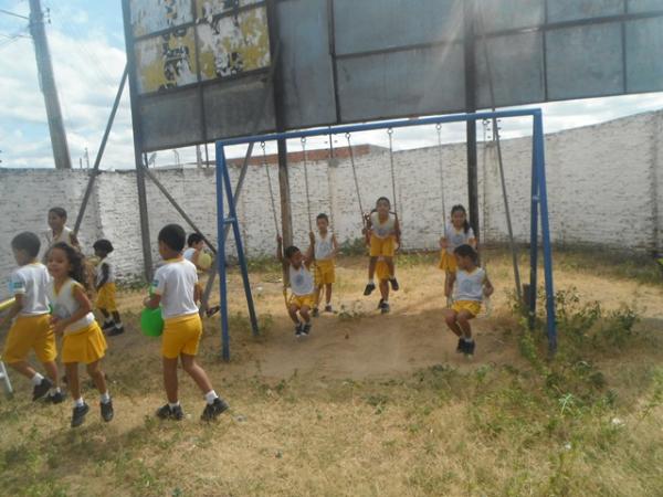  Escola Mega de Floriano realizou manhã recreativa em comemoração ao Dia da Criança.(Imagem:FlorianoNews)