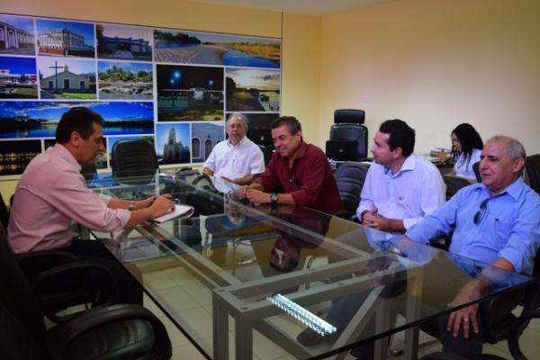 Prefeito Gilberto Júnior se reúne com professores da UFPI.(Imagem:Secom)