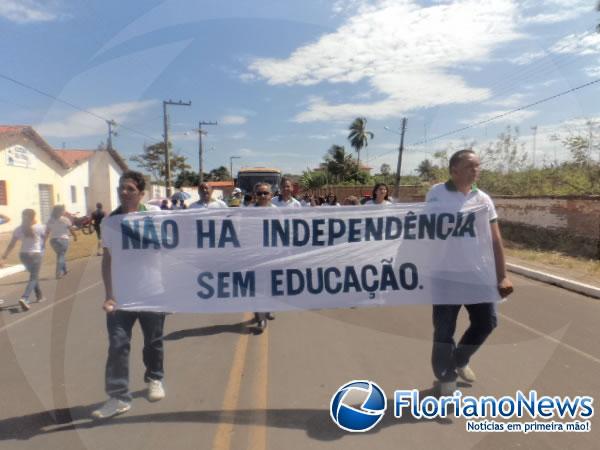 Desfile em Barão de Grajaú(Imagem:FlorianoNews)