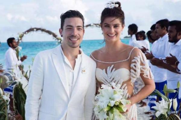 Isabeli Fontana e Di Ferreiro se casam nas Maldívias.(Imagem:Noticiasaominuto)