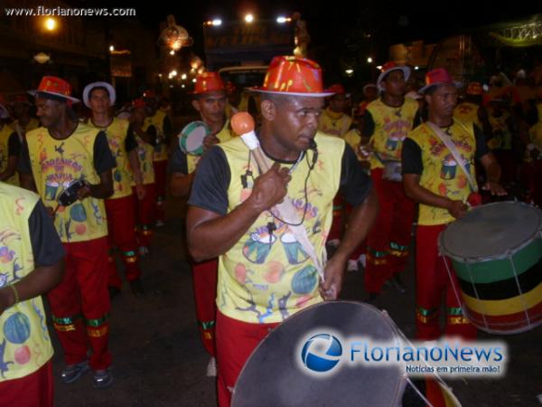 Desfiles(Imagem:Floriano News)