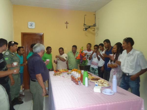 3º BPM ofereceu café da manhã aos alunos da APAE de Floriano.(Imagem:FlorianoNews)