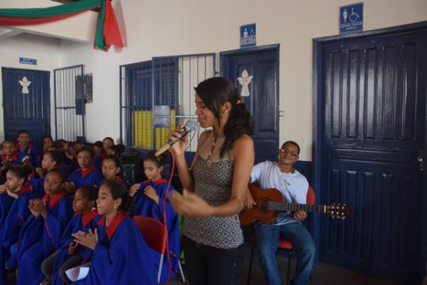 Confraternização marca fim de ano letivo para alunos da Escola Getúlio Vargas.(Imagem:Waldemir Miranda)