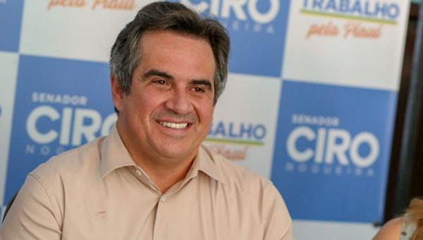 Ciro elogia Bonfim e diz que Firmino fará anúncio até final de janeiro(Imagem:RobertaAline/CidadeVerde.com)