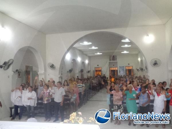 Missa do Lava-pés reúne fiéis na paróquia de Santo Antônio em Barão de Grajaú.(Imagem:FlorianoNews)