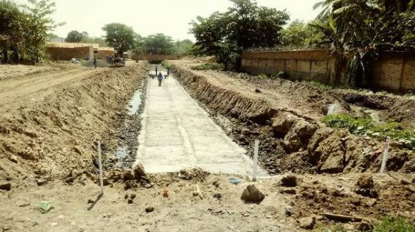 Avenida João Luís Ferreira é interditada para obra em Floriano.(Imagem:FlorianoNews)