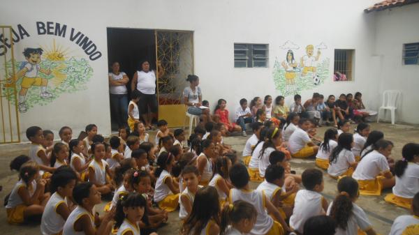 Escola Mega de Floriano celebra as datas comemorativas do mês de abril.(Imagem:FlorianoNews)