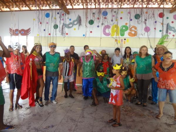 Baile de Carnaval no CAPS II (Imagem: FlorianoNews)