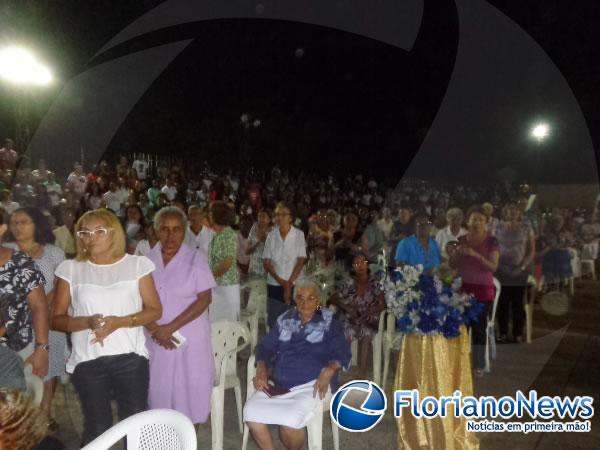 Procissão e missa encerraram os festejos de Nossa Senhora das Graças em Floriano.(Imagem:FlorianoNews)