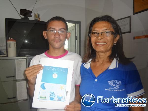 Edson Pereira da Cruz e a professora Doracy Soares.(Imagem:FlorianoNews)