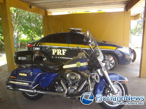 Polícia Rodoviária Federal recebe novas viaturas incluindo e uma moto Harley Davidson.(Imagem:FlorianoNews)