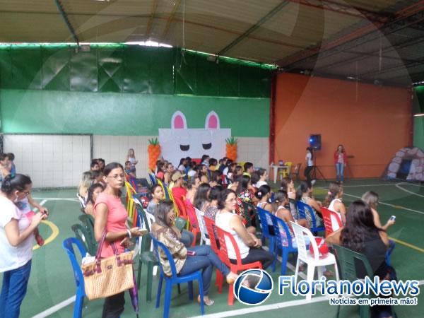 Paixão de Cristo é encenada por crianças da Escola Pequeno Príncipe.(Imagem:FlorianoNews)