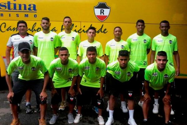 Parte da delegação do River antes do embarque para a Copa São Paulo.(Imagem:River A.C.)