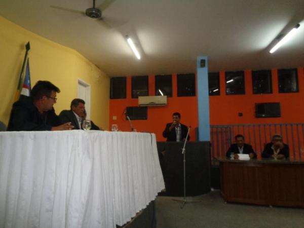Sessão ordinária debate problema da quadra do bairro Varginha, em Barão de Grajaú.(Imagem:FlorianoNews)