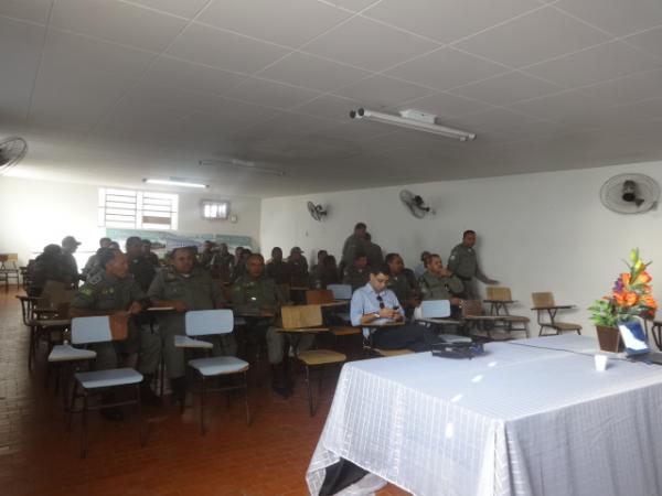 Policiais Militares participam de palestra sobre Câncer de Próstata.(Imagem:FlorianoNews)