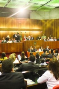 Plenário da Assembleia Legislativa ficou lotado para posse do novo governador.(Imagem:Alepi)