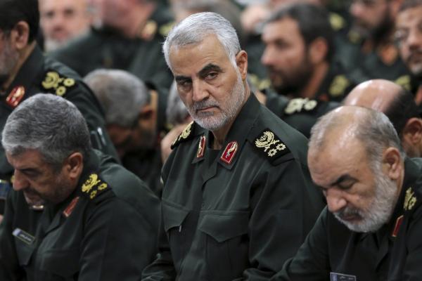 Em foto de 2016, Qassem Soleimani, chefe da Guarda Revolucionária Iraniana, participa de um reunião em Terrã, no Irã (Imagem:Office of the Iranian Supreme Leader via AP, Arqui)