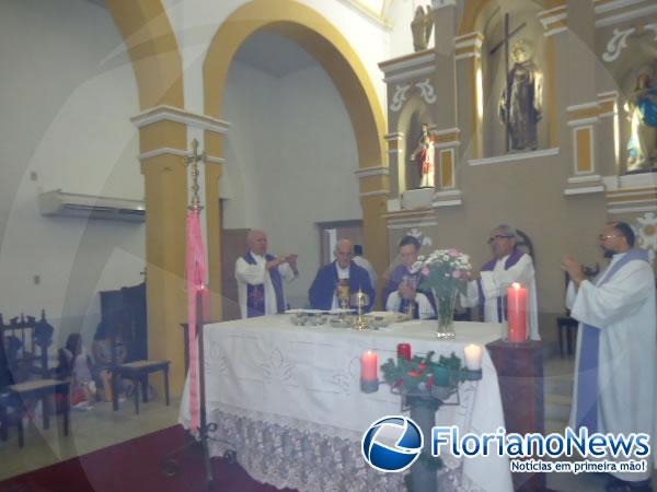 Diocese de Floriano inicia cerimônia de abertura da Porta Santa.(Imagem:FlorianoNews)