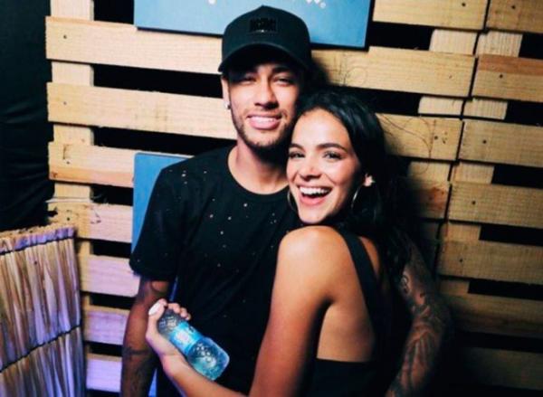 Bruna Marquezine e Neymar retomam namoro durante viagem a Noronha. (Imagem:Divulgação)