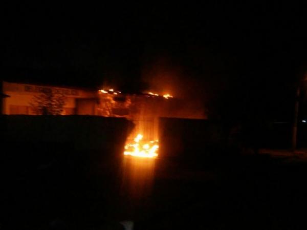 Grupamento da polícia militar no interior  foi incendiado na madrugada.(Imagem:Divulgação/ Polícia Civil)
