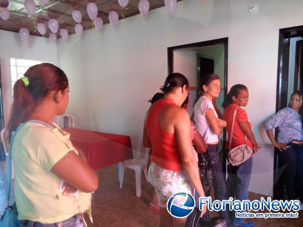Mulheres em espera para atendimento(Imagem:FlorianoNews)