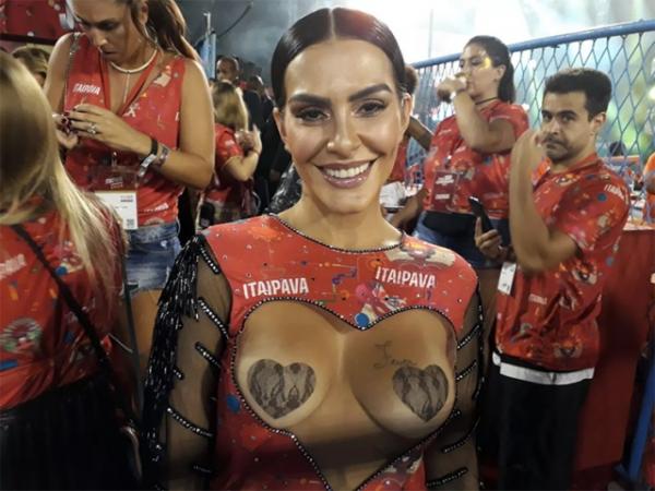 Cleo Pires explica abadá ousado nos seios na Sapucaí.(Imagem:BrazilNews)