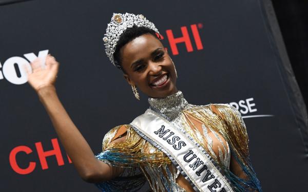 A Miss Universo 2019 Zozibini Tunzi, da África do Sul(Imagem:Valerie Macon / AFP Photo)