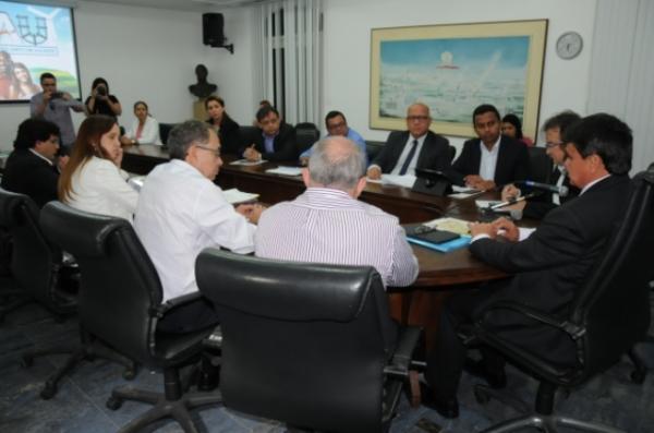 Reunião do Conselho Gestor de PPPs. (Imagem:Paulo Barros)
