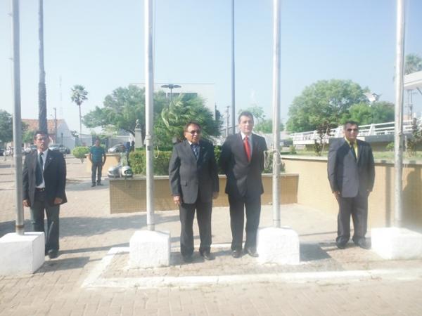 Hasteamento de bandeiras assinala abertura da Semana da Pátria em Floriano.(Imagem:FlorianoNews)