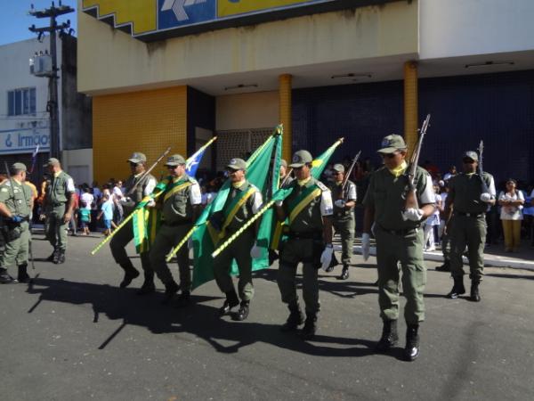 Floriano comemorou o Dia da Pátria com desfile cívico.(Imagem:FlorianoNews)