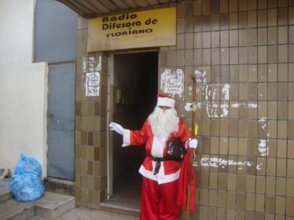 Momento Papai Noel(Imagem:redaçao)