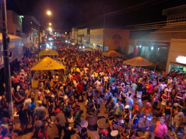 Banda Malandra dá ponta-pé inicial ao carnaval de Floriano.(Imagem:FlorianoNews)