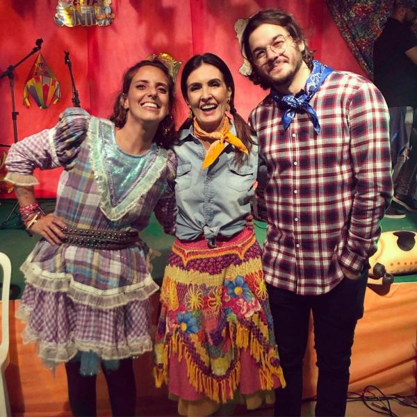 Fátima Bernardes e Túlio Gadêlha se divertem em festa julina.(Imagem:Reprodução/Instagram)