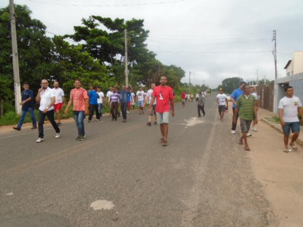 Caminhada leva homens até o Santuário de Nossa Senhora da Guia.(Imagem:FlorianoNews)